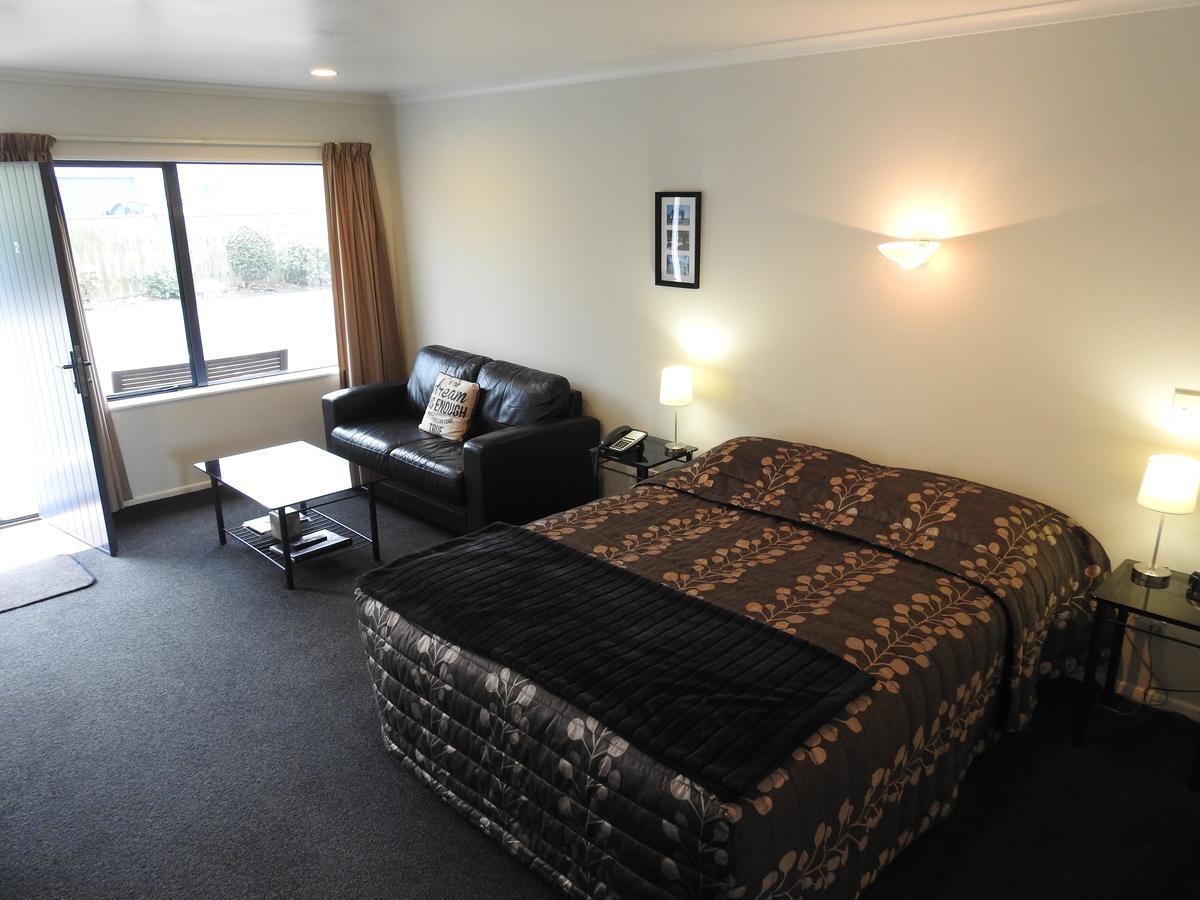 Tudor Lodge Motel 하웨라 외부 사진