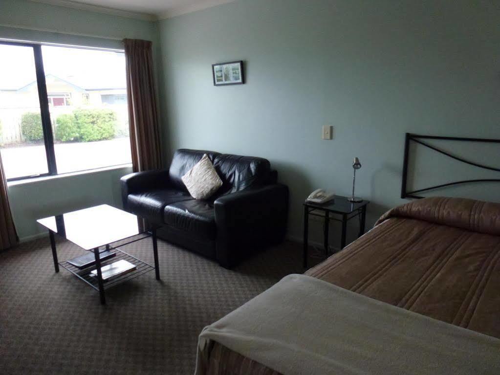Tudor Lodge Motel 하웨라 외부 사진