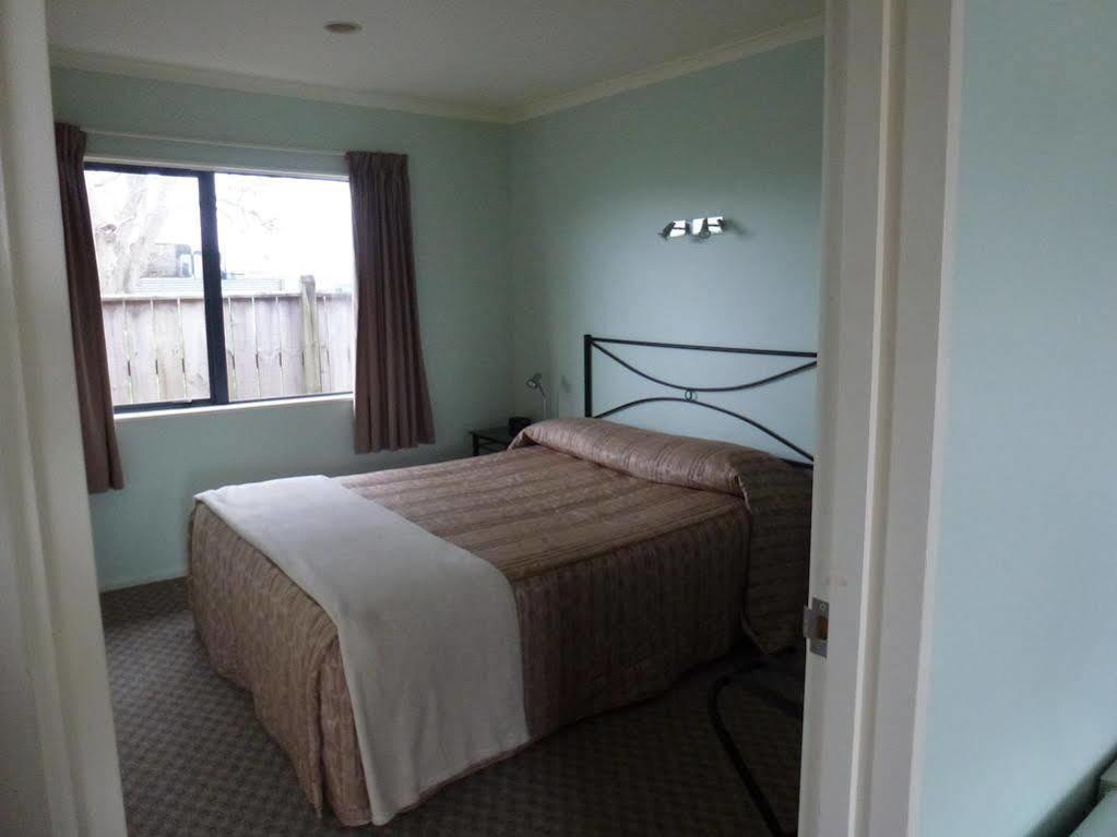 Tudor Lodge Motel 하웨라 외부 사진